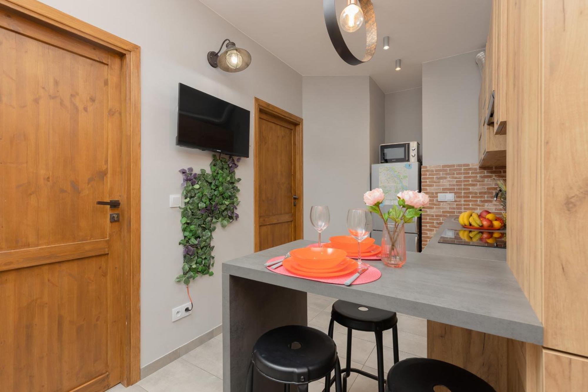 Butas Cozy Three-bedroom Family In By Renters Warsaw