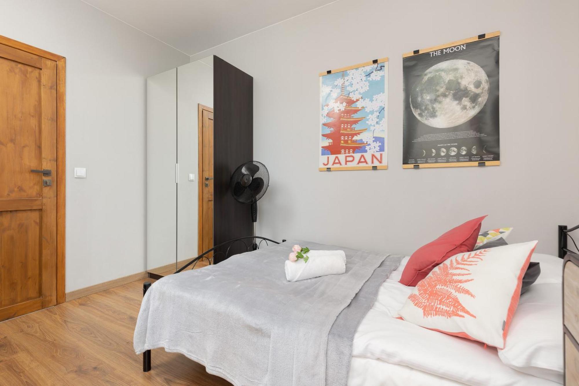 Cozy Three-bedroom Family In By Renters * Warsaw